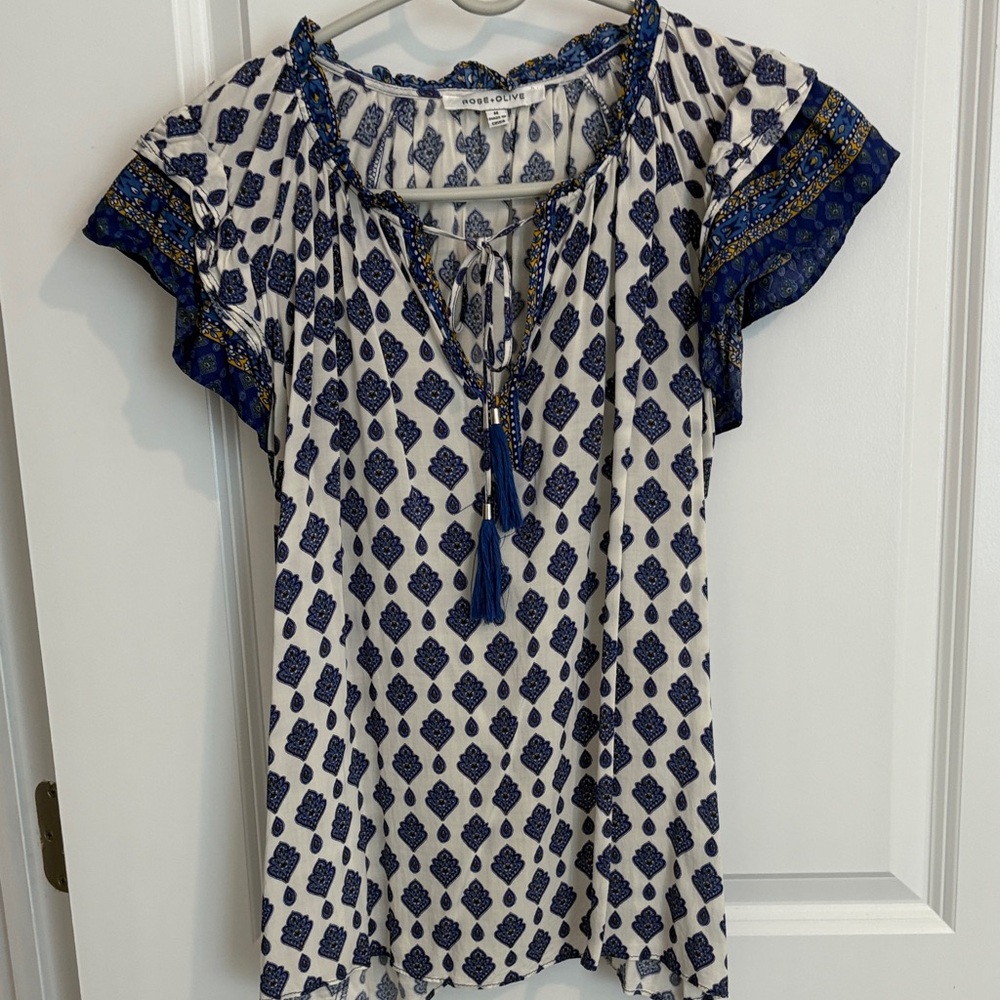 Rose & Olive Blue and White Patterned Blouse